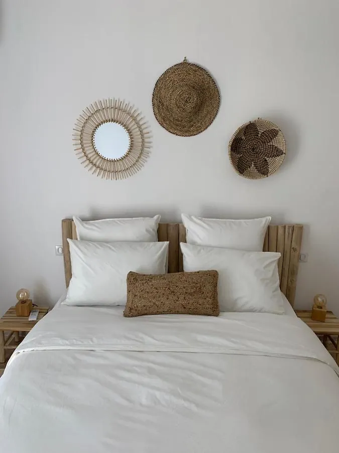 Le Cabanon De Val Bed & Breakfast Gassin