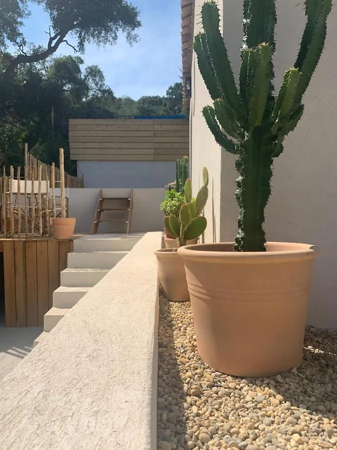 Bed & Breakfast Le Cabanon De Val Bed and Breakfast Gassin