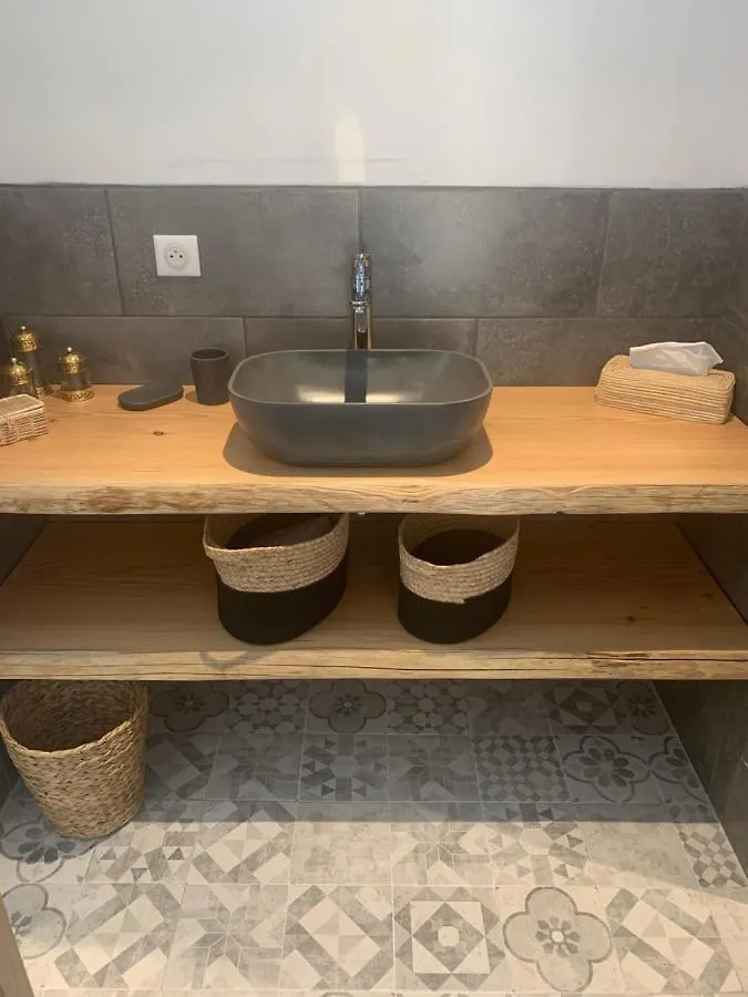 לינה וארוחת בוקר גאסה Le Cabanon De Val