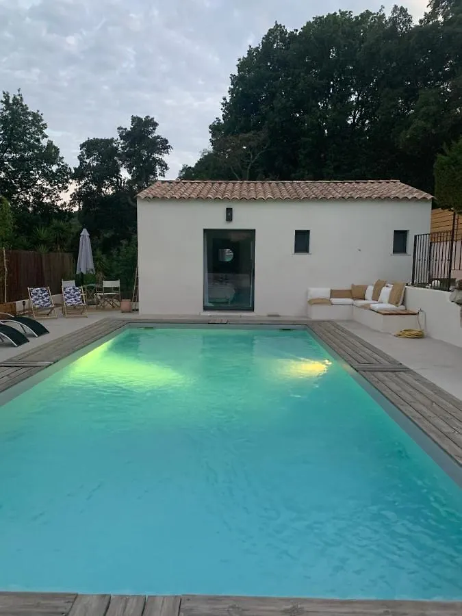 Le Cabanon De Val Bed and Breakfast Gassin Bed & Breakfast